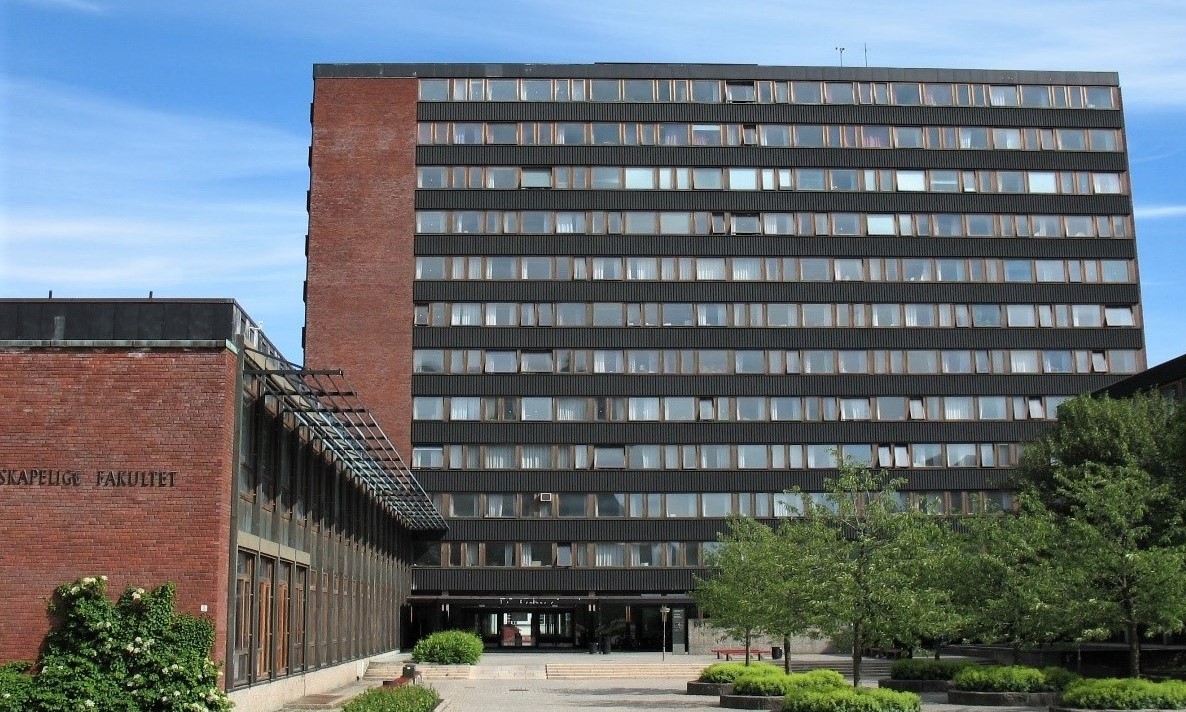 Eilert Sunds Hus – høyblokka